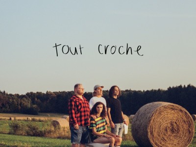 Tout croche  ... Tout Croche
