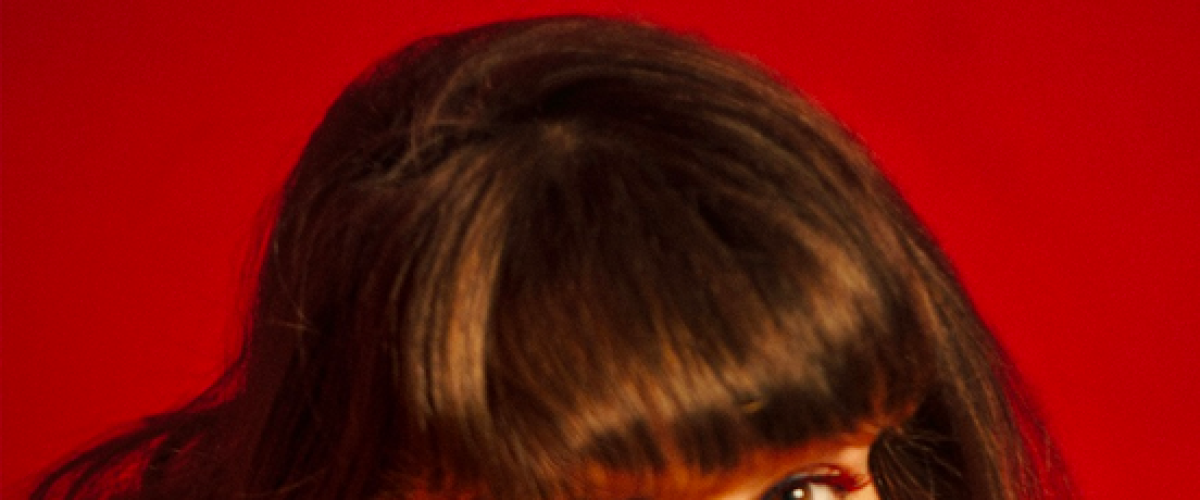 Avec “Maison”, Coline Rio offre un album lumineux pour les âmes en quête de refuge