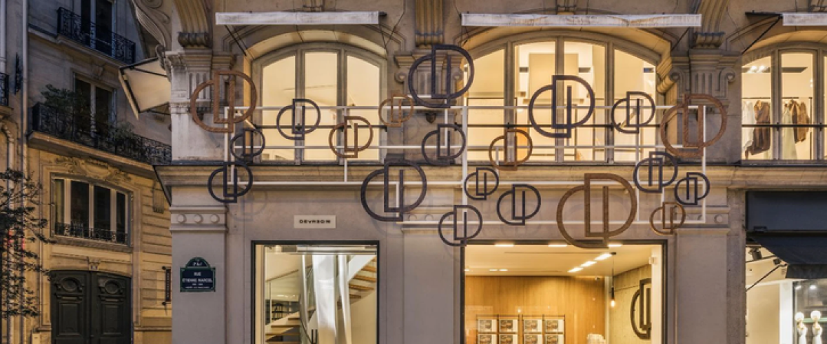 Nouvelle direction artistique, pop-up aux airs d’exposition : Devred fait sa rentrée à Paris
