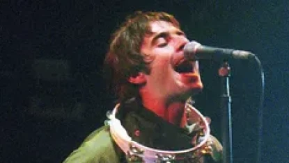 Oasis : 29 images du style Britpop des frères Gallagher