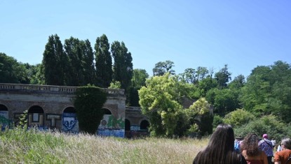 Visite guidée “Bâtiments mystérieux aux Bas Vignons”